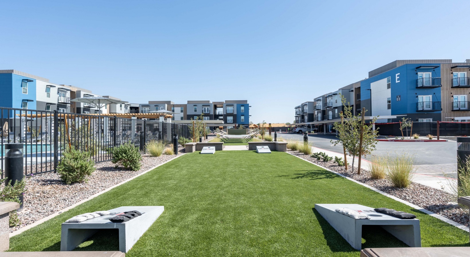 flatz 520 courtyard