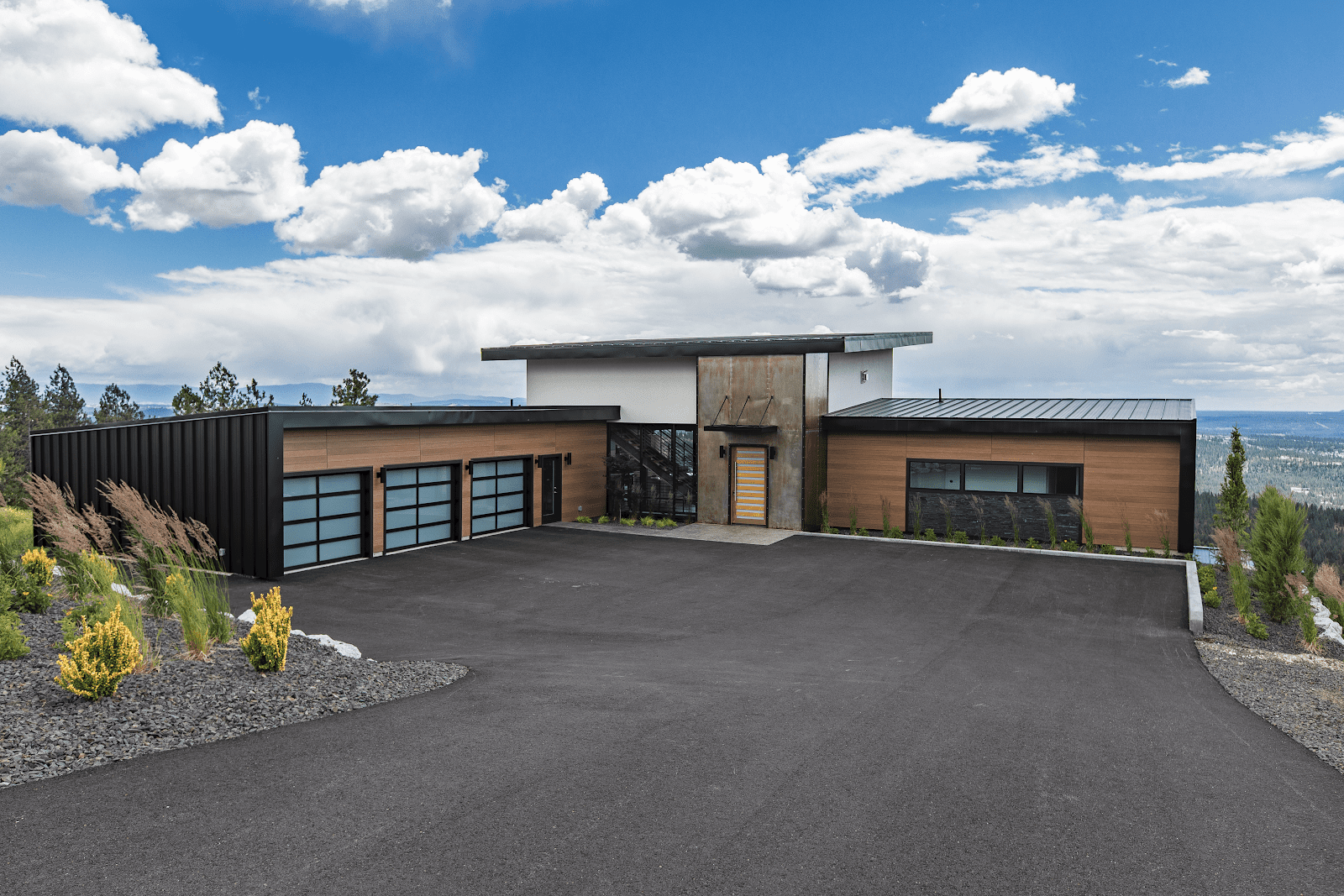 Choosing the Right Fiber Cement Siding Product for Your Style